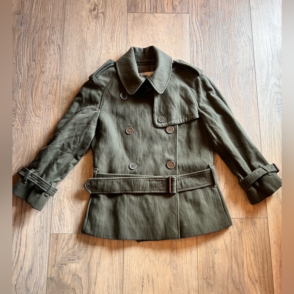 BURBERRY LONDON Army Green Peplum Wool Pea Coat Pleated Back with Belt Size 4